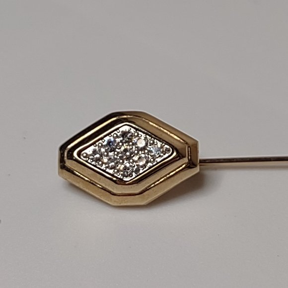 Cute Little Gold Tone Avon Stick Pin - Picture 3 of 10